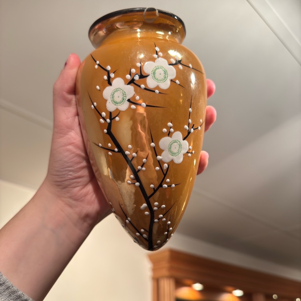 Vintage wall flower vase